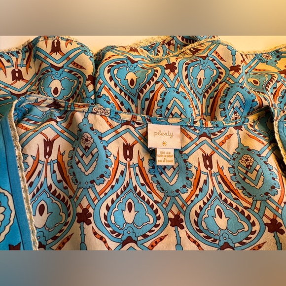 Plenty Silk Top (Gift with Purchase) - Picture 8 of 12